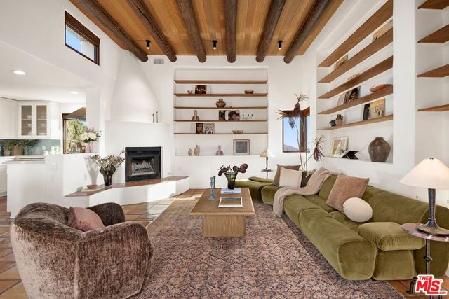 1521 Randall Court, Los Angeles, CA 90065
