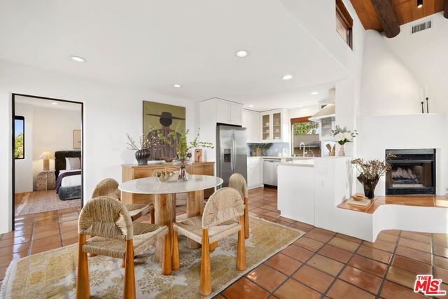 1521 Randall Court, Los Angeles, CA 90065