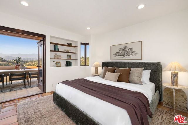 1521 Randall Court, Los Angeles, CA 90065