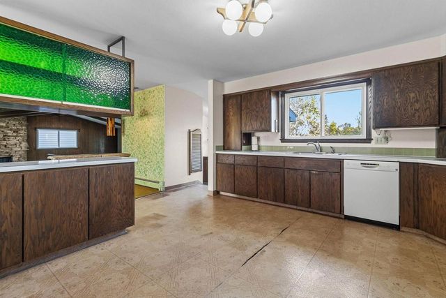 W6698 SCHOOL ROAD, Greenville, WI 54942