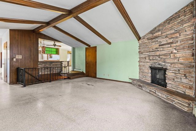 W6698 SCHOOL ROAD, Greenville, WI 54942