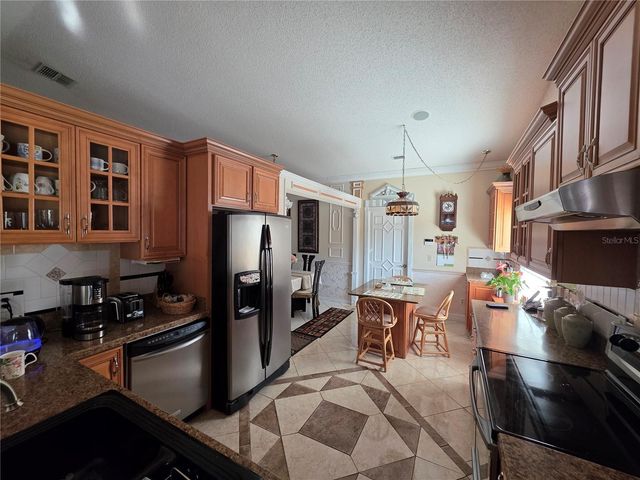 866 E CHARING CROSS CIRCLE, Lake Mary, FL 32746