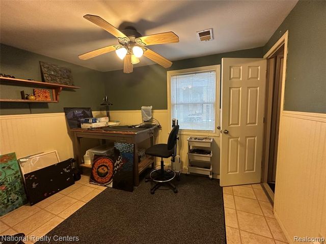 10461 9 Mile Road, Whitmore Lake, MI 48189