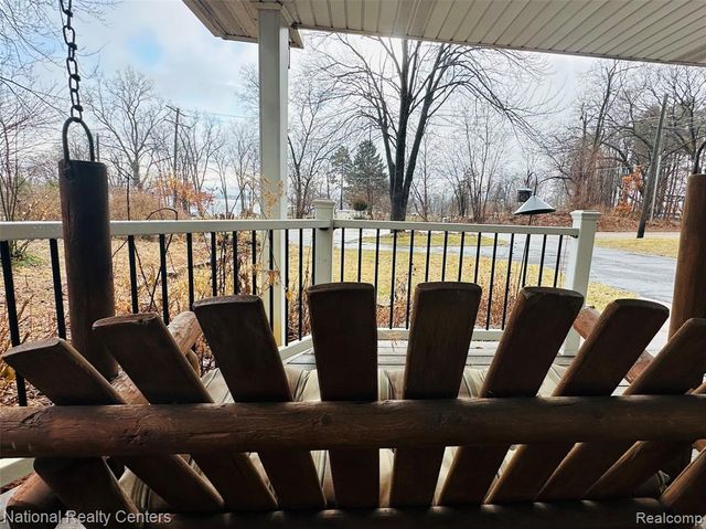 10461 9 Mile Road, Whitmore Lake, MI 48189