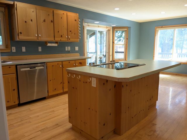 3734-B N Deer Lake Rd, Loon Lake, WA 99148
