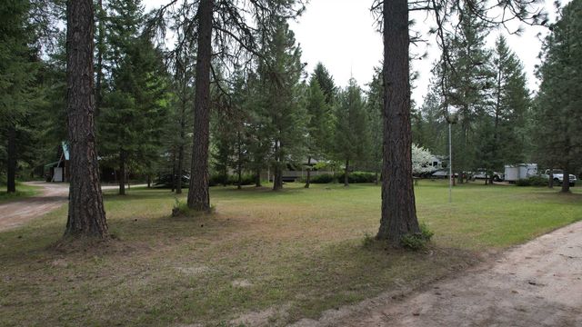 3734-B N Deer Lake Rd, Loon Lake, WA 99148