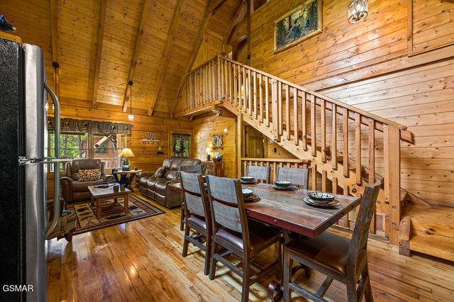1728 Scenic Woods Way, Sevierville, TN 37876