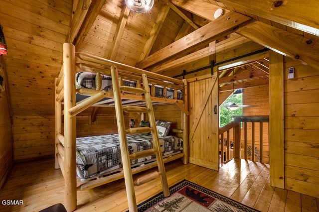 1728 Scenic Woods Way, Sevierville, TN 37876