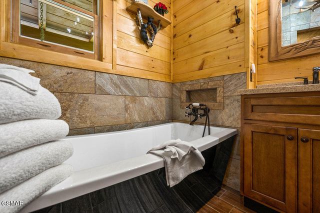 1728 Scenic Woods Way, Sevierville, TN 37876