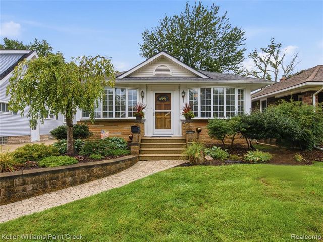 421 N Castell Avenue, Rochester, MI 48307