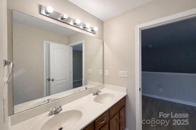 9214 Greenheather Drive, Huntersville, NC 28078