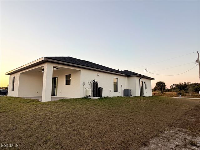 844 Millpond ST E, Lehigh Acres, FL 33974