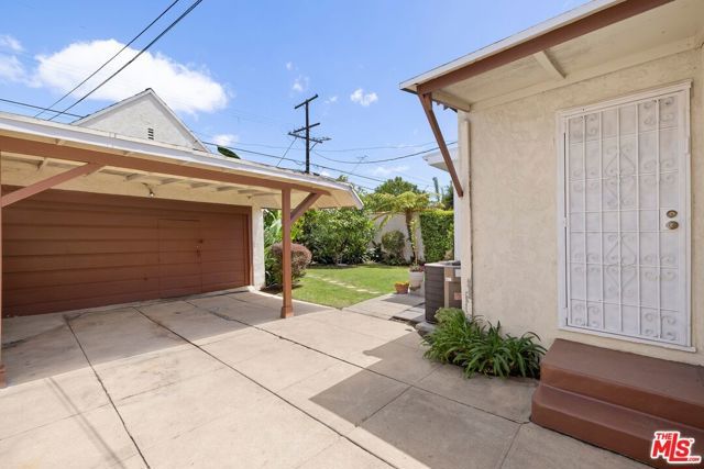 256 S La Peer Drive, Beverly Hills, CA 90211