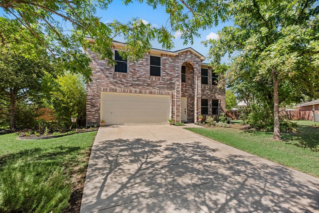 8901 Harvest Moon Trail, Denton, TX 76210