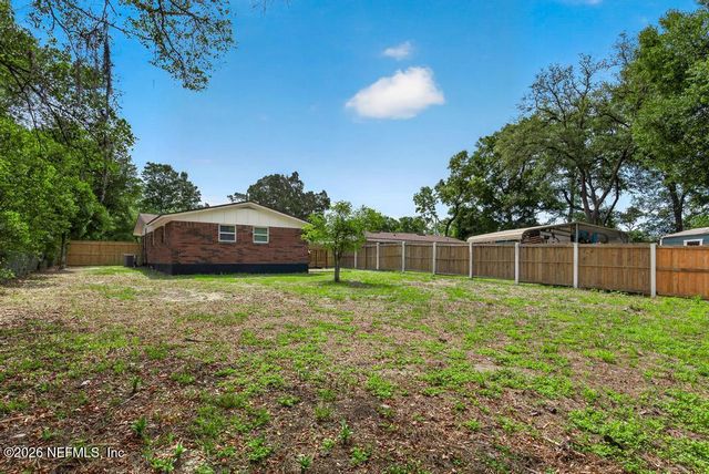 4020 FOREST Boulevard, Jacksonville, FL 32246