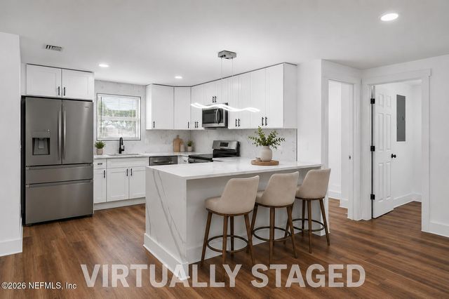 4020 FOREST Boulevard, Jacksonville, FL 32246