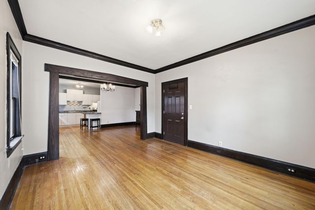 3721 Grand Avenue S 2, Minneapolis, MN 55409