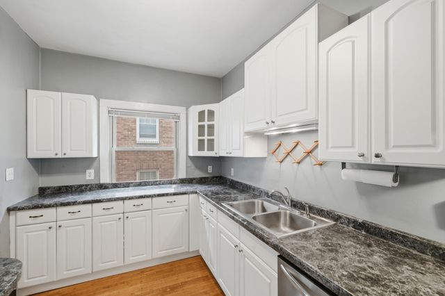 3721 Grand Avenue S 2, Minneapolis, MN 55409