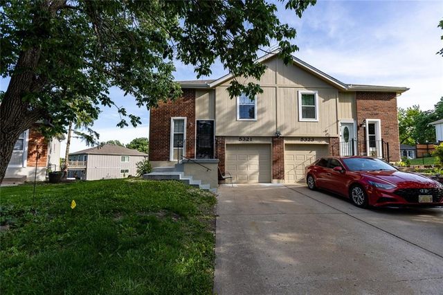 5321 NW 87th Court, Kansas City, MO 64154