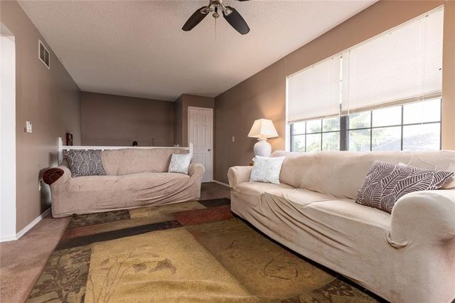 5321 NW 87th Court, Kansas City, MO 64154