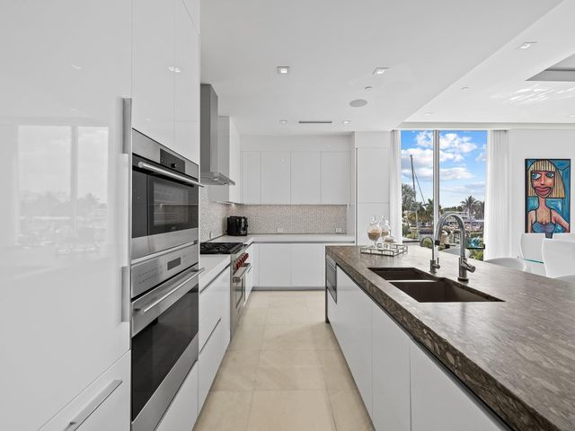 21 Isle Of Venice Drive 301, Fort Lauderdale, FL 33301