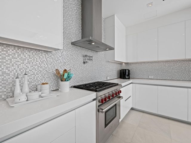 21 Isle Of Venice Drive 301, Fort Lauderdale, FL 33301