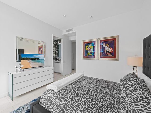 21 Isle Of Venice Drive 301, Fort Lauderdale, FL 33301