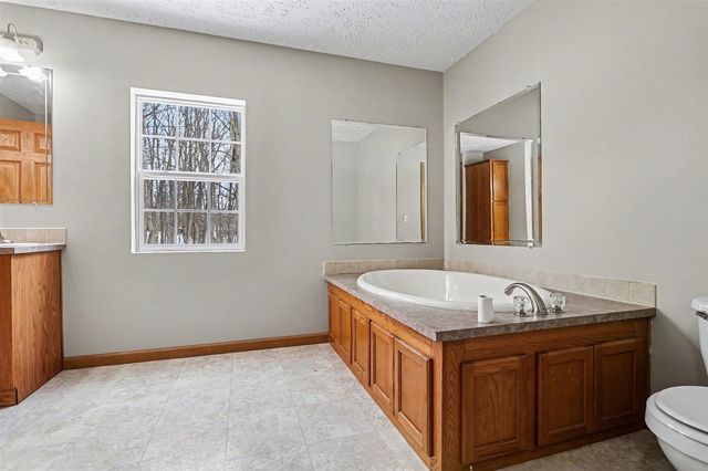 1050 Pine Street, Niles, MI 49120