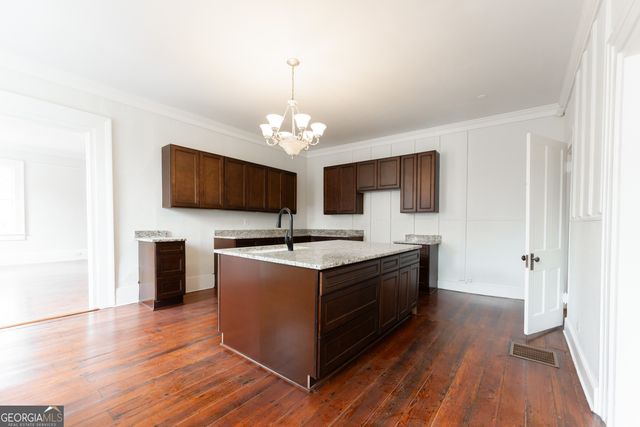 270 S Main Street, Madison, GA 30650