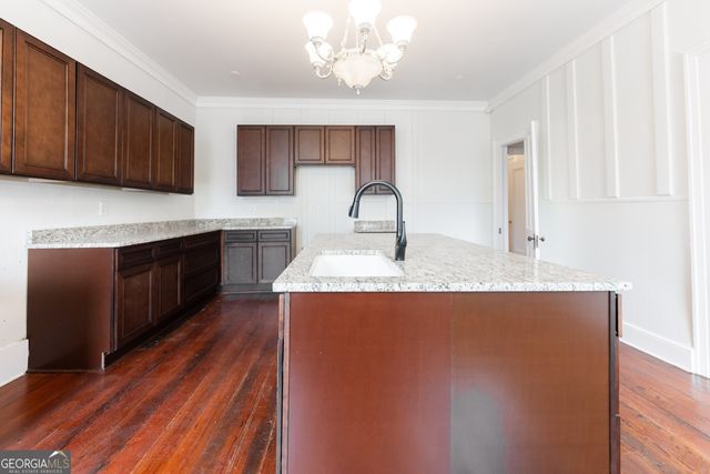 270 S Main Street, Madison, GA 30650