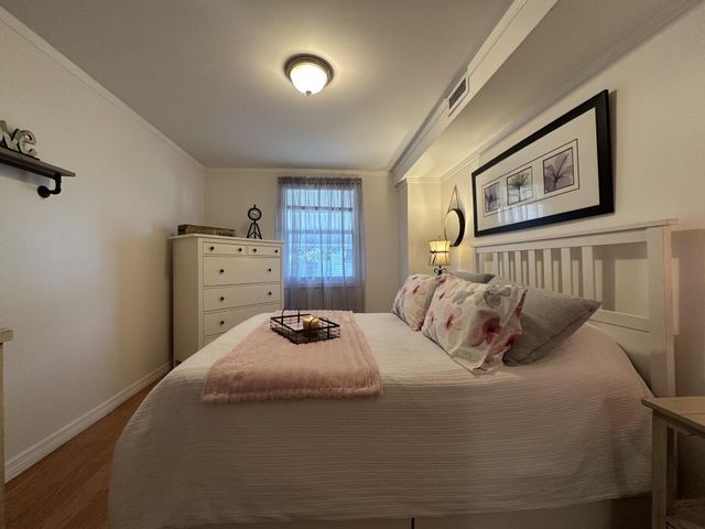 8661 SW 18th Place, Davie, FL 33324