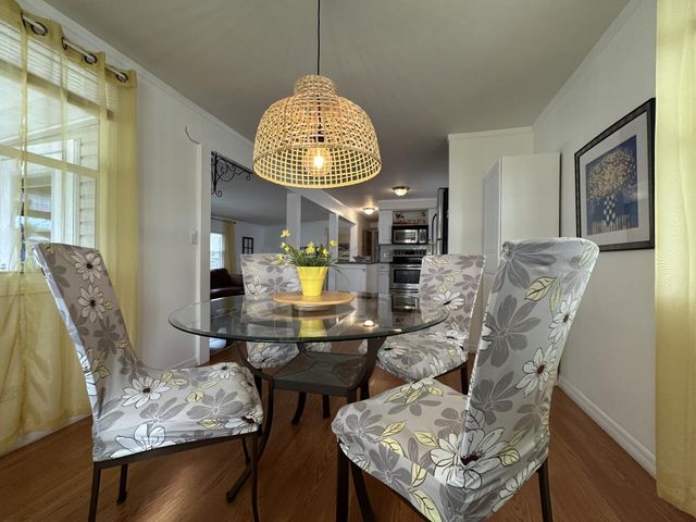 8661 SW 18th Place, Davie, FL 33324