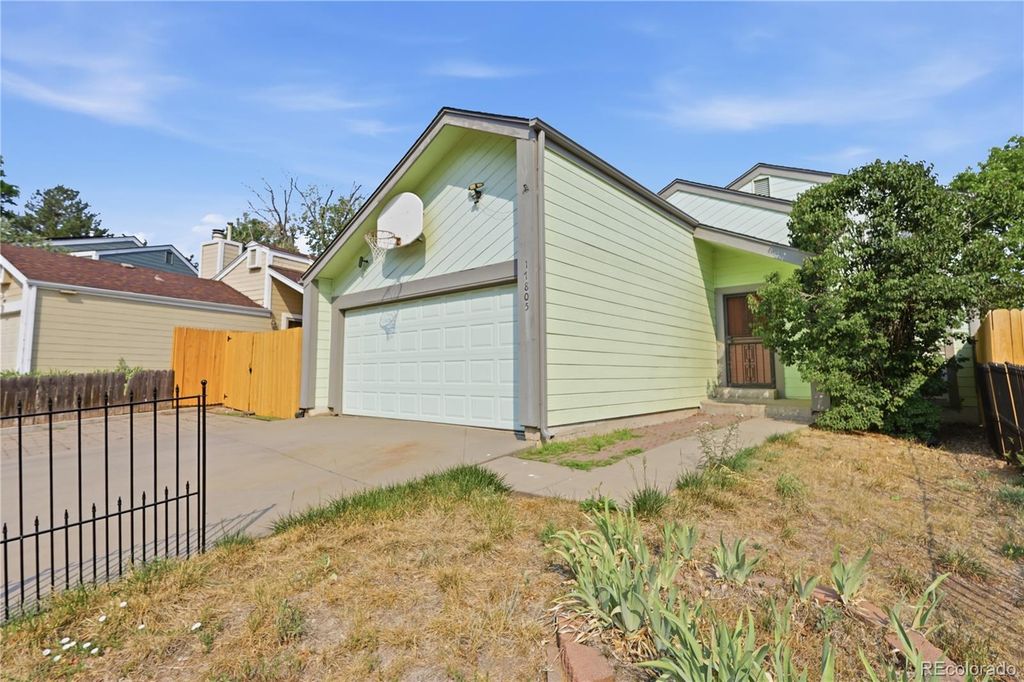 17805 E Ada Drive, Aurora, CO 80017