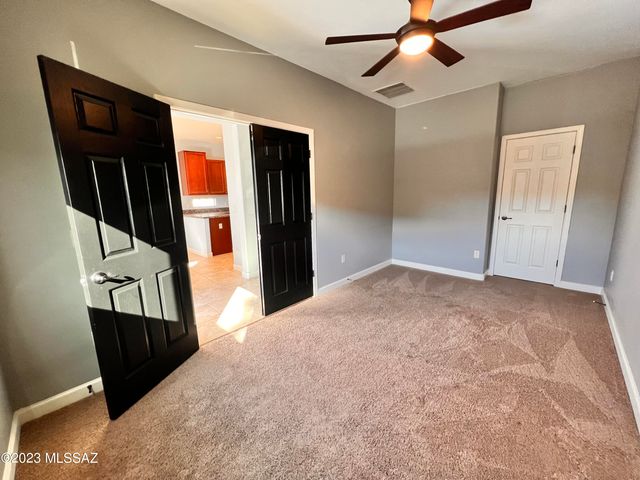 9859 N Crook Lane, Tucson, AZ 85742