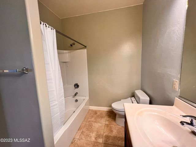 9859 N Crook Lane, Tucson, AZ 85742