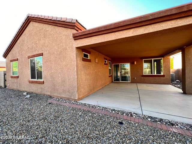 9859 N Crook Lane, Tucson, AZ 85742