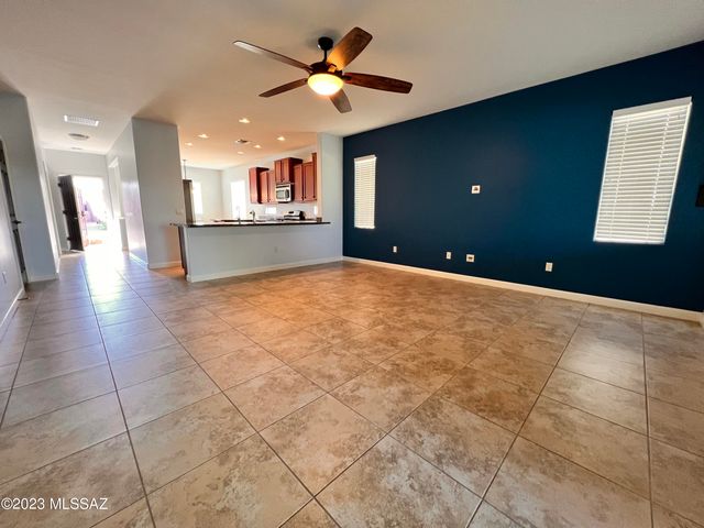 9859 N Crook Lane, Tucson, AZ 85742