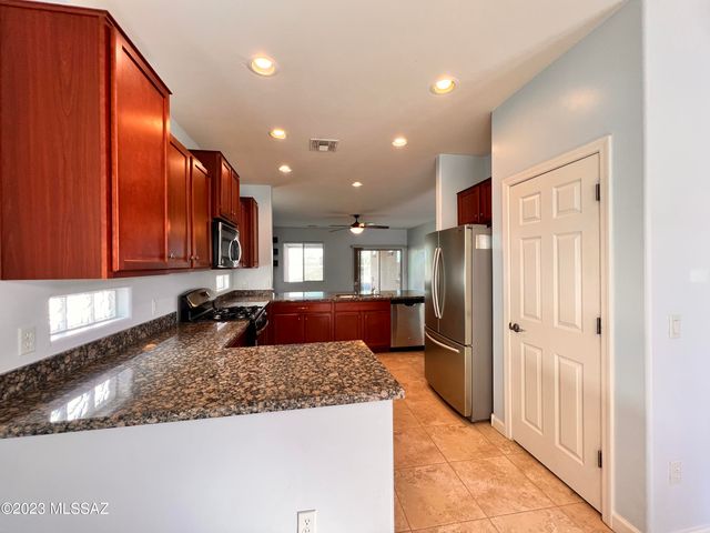 9859 N Crook Lane, Tucson, AZ 85742