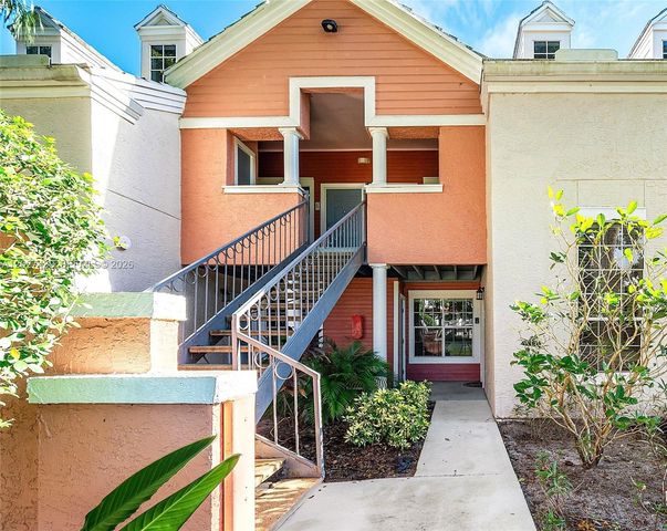 1011 Crystal Way N, Delray Beach, FL 33444