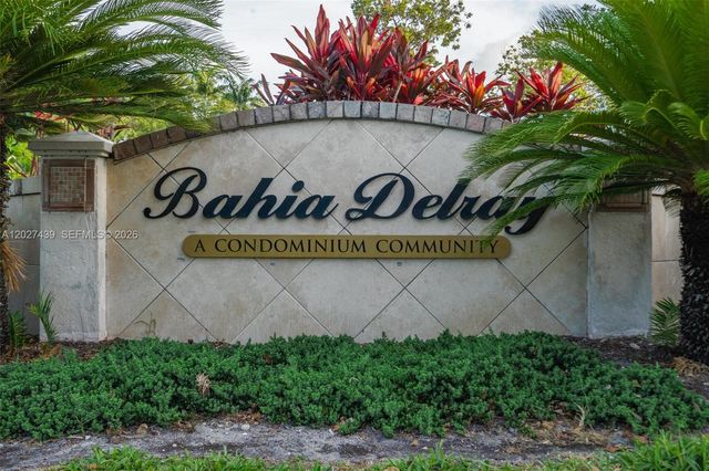 1011 Crystal Way N, Delray Beach, FL 33444