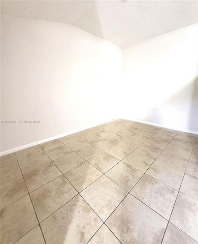 1011 Crystal Way N, Delray Beach, FL 33444