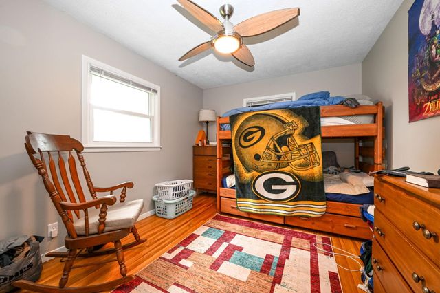 1031 Sumter Avenue N, Golden Valley, MN 55427