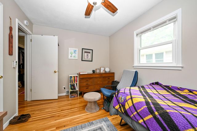 1031 Sumter Avenue N, Golden Valley, MN 55427
