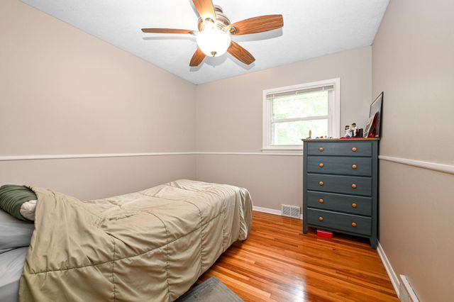 1031 Sumter Avenue N, Golden Valley, MN 55427