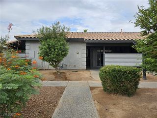 211 North Lamb Boulevard D, Las Vegas, NV 89110
