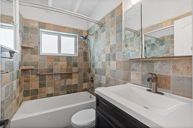 805 SW 22nd Avenue, Fort Lauderdale, FL 33312