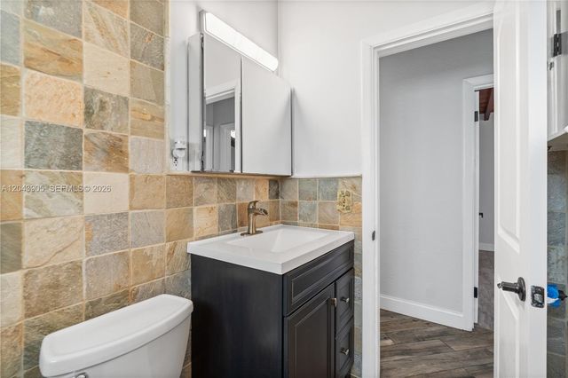 805 SW 22nd Avenue, Fort Lauderdale, FL 33312