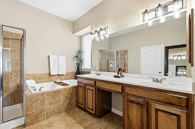 964 Fall Creek, Grapevine, TX 76051