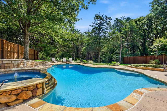 964 Fall Creek, Grapevine, TX 76051
