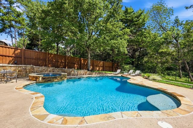 964 Fall Creek, Grapevine, TX 76051